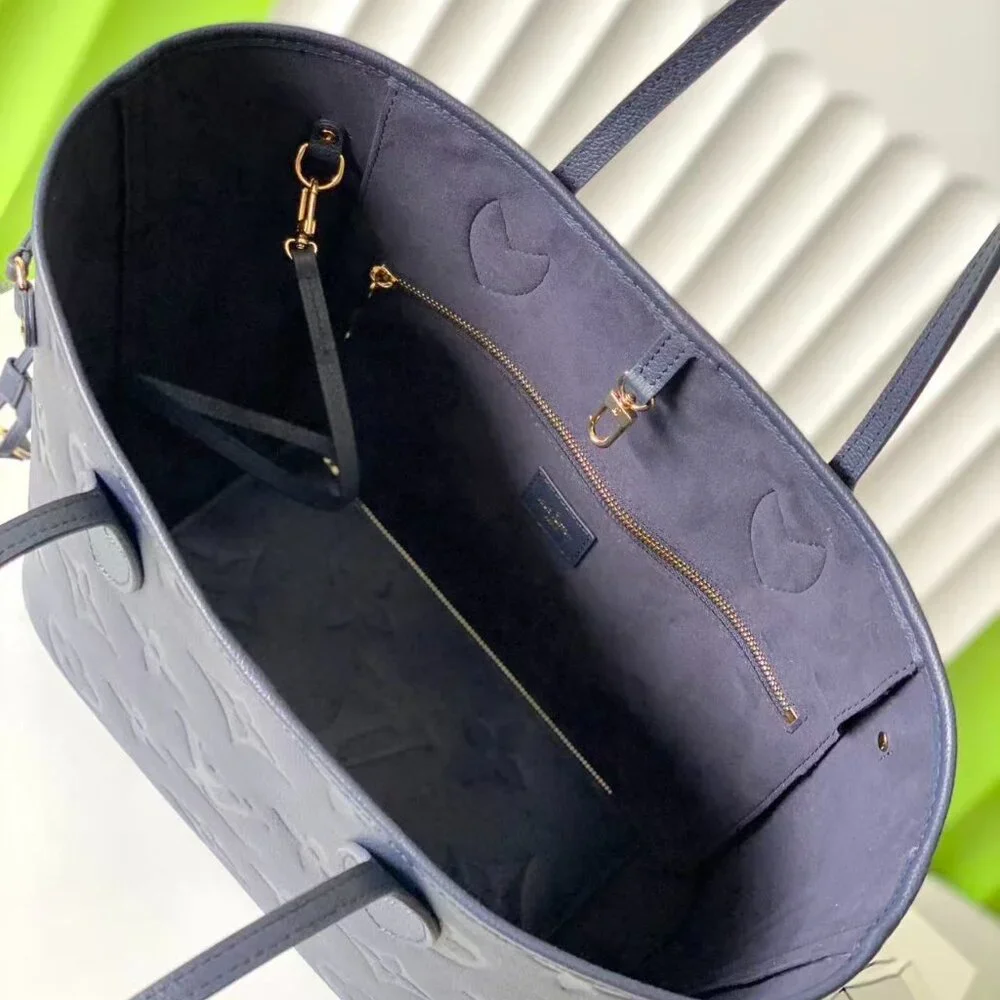 Louis Vuitton Handheld Bags, Chain Bags